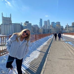 Meet your Posher, Grace